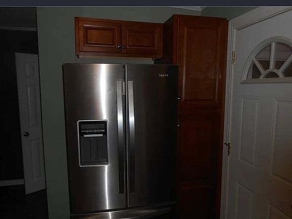 4th image of 1402 Vance Dr