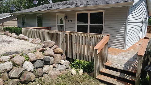 1st image of 370 Hiawatha Dr