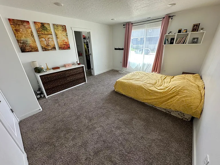 Main bedroom