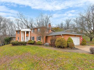 709 Howell Dr, Newark, OH 43055