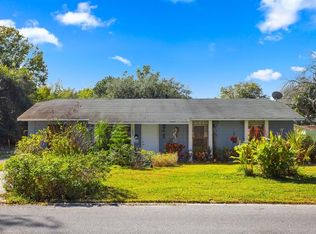 1067 Birch Blvd, Tavares, FL 32778