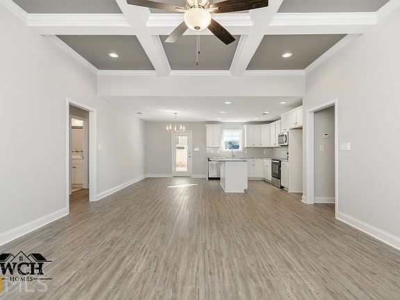 3rd image of 612 Broderick Cir Lot 5