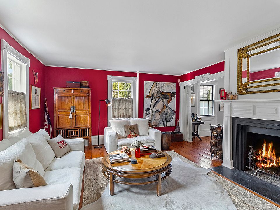 1st image of 15 Union St
