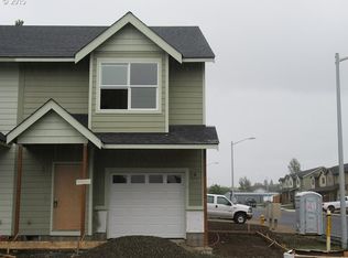 137 N Cole Ave, Molalla, OR 97038