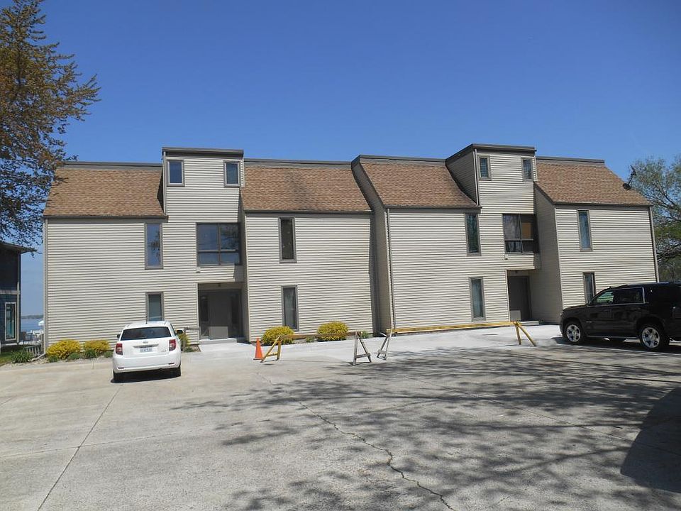 1st image of 5668 Southshore Dr Unit 5