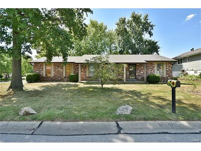 18 Meadow Ridge Dr photo 1