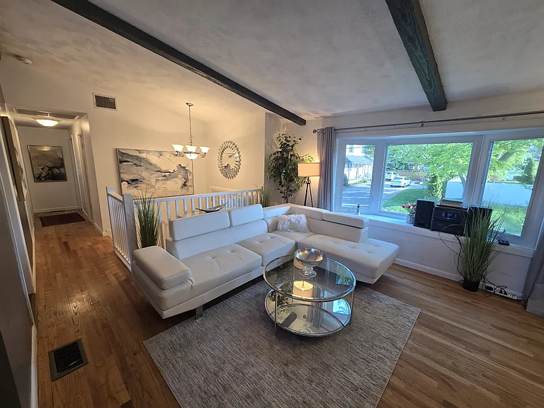 345 Natick Ave — Photo 3