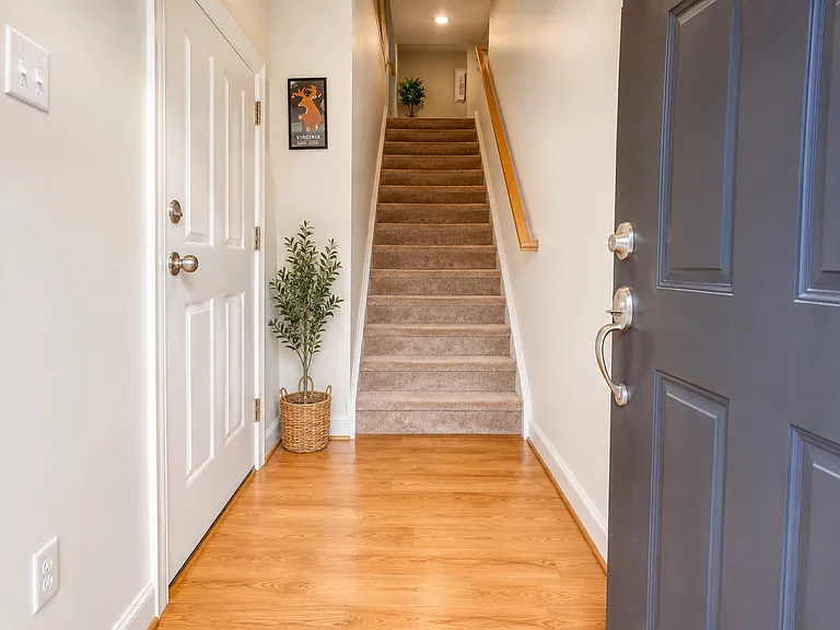 630 Jessica Cir — Photo 7