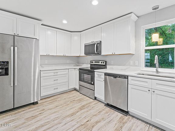 2nd image of 1001 White Ave