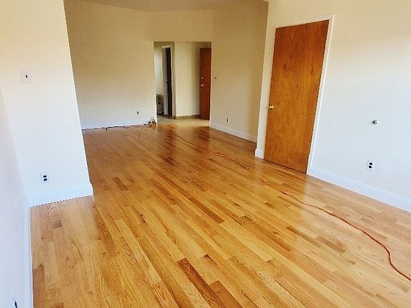 5th image of 23-36 35th St #2BB