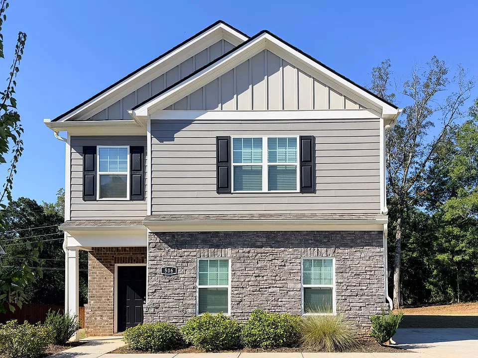 506 Meadows Farm Dr