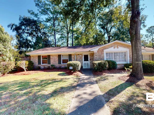 816 Overbey Dr, Mobile, AL 36608