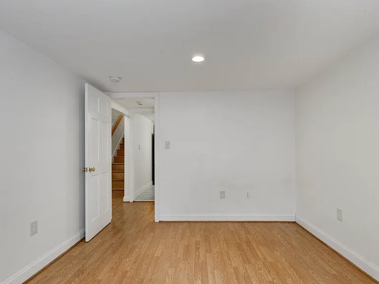 4810 Delaware St — Photo 25