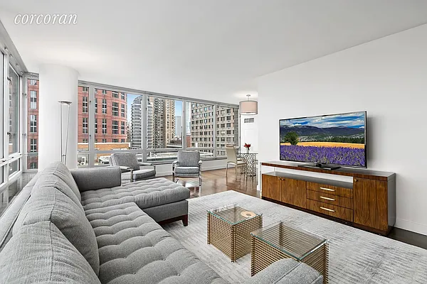 Rented by Compass | media 9