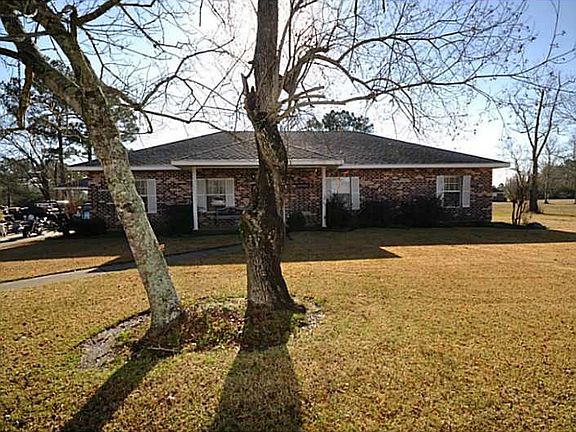 3rd image of 673 Belleview Dr