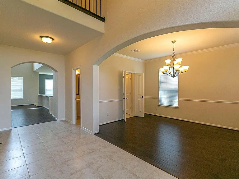 2919 Iris Gable Ct — Photo 9
