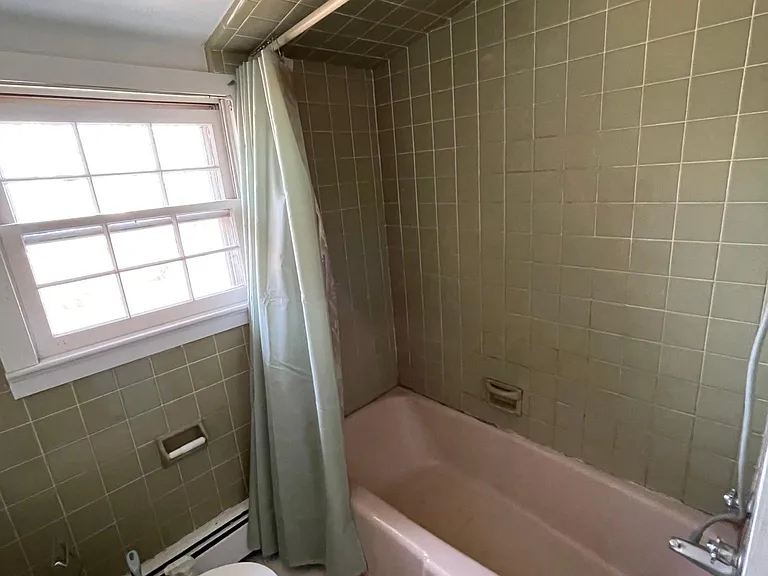 299 Bridgepoint Rd — Photo 5