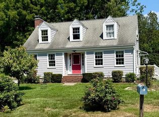 31 Reservation Rd, Holyoke, MA 01040