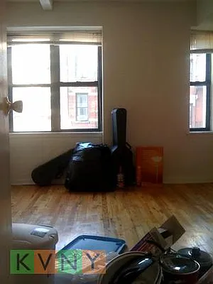 Rented by KVNY Soho | media 20
