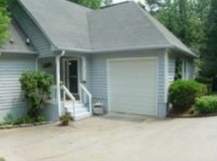 23 Carrisbrooke Ln, Winston Salem, NC 27104