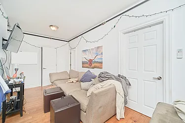 Rented by Living New York