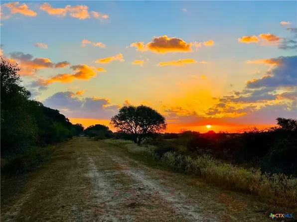 Fm 530, Hallettsville, TX 77964