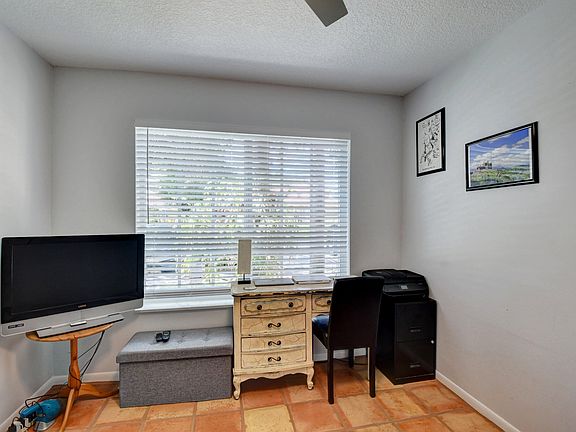 5th image of 3943 Kamena Court