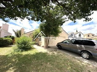 8758 Lemas Rd, Sacramento, CA 95828