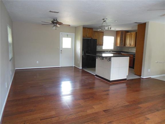 5th image of 1406 Bucwood Ct