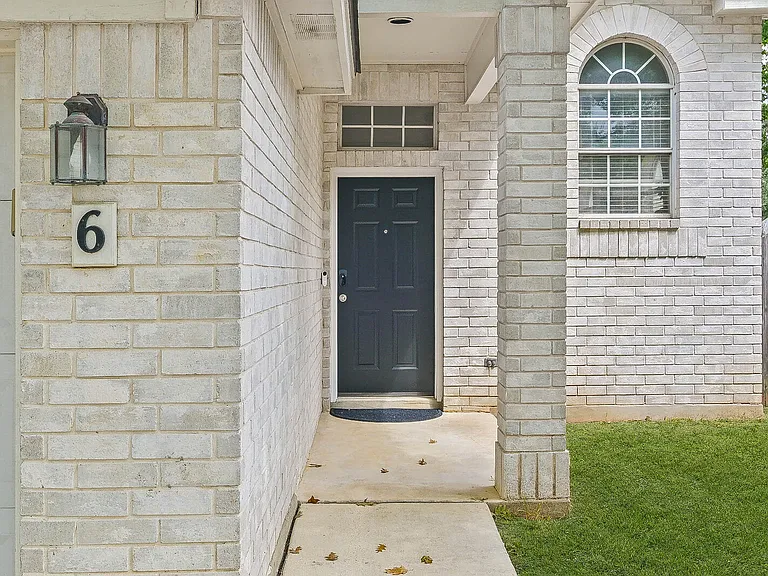 6 Pembroke Ct — Photo 28