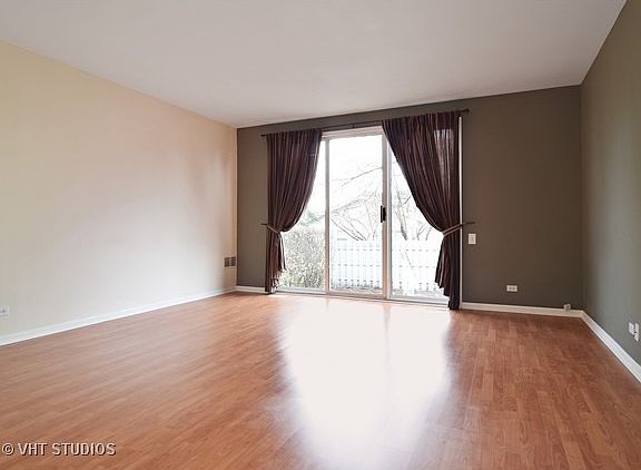 2nd image of 127 Oakton Dr