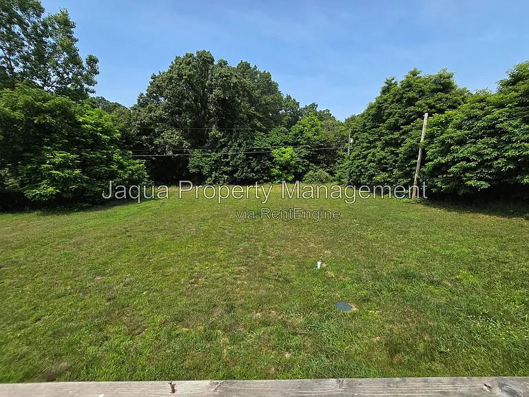 10574 Stadium Dr — Photo 7