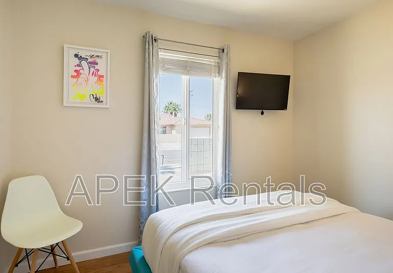 2415 E Finley Rd — Photo 48