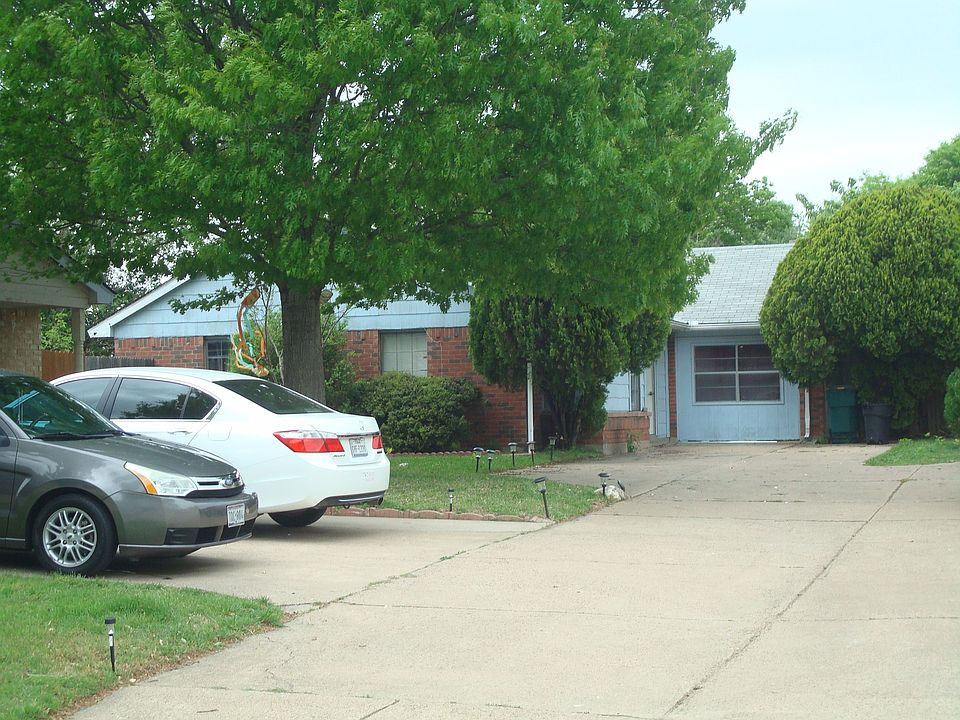 1st image of 442 Vincent St