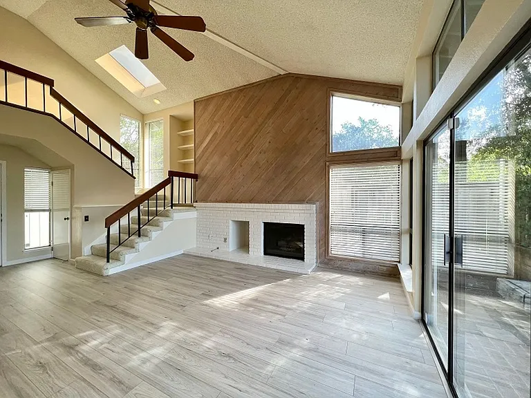 485 Trout Ct — Photo 5