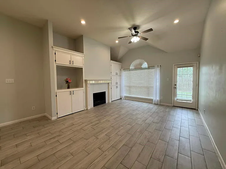 13814 Bink Ct — Photo 7