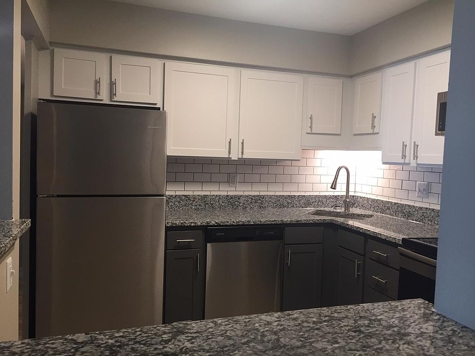 2nd image of 77 Highwood Pl