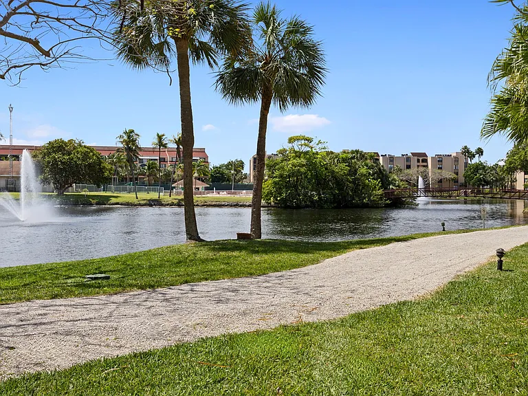 750 Egret Cir #6210 — Photo 38