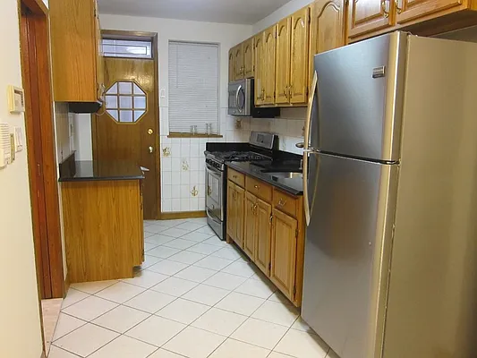 Rented by Realty 2000 Corp | media 42