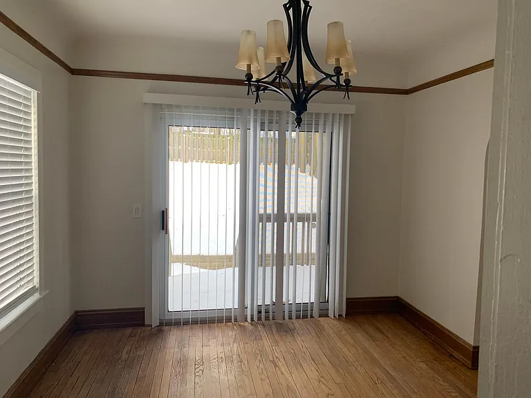 3105 W Auburn Rd — Photo 17