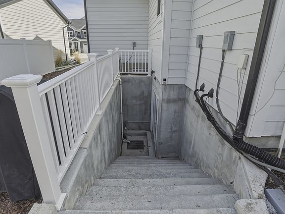 4th image of 15008 S Springtime Rd