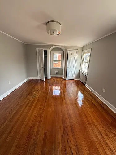 309 Main St #2R Photo 1
