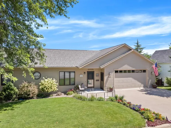 329 2nd St E, Wabasha, MN 55981