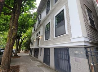 2066 NW Irving St UNIT C, Portland, OR 97209