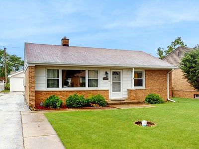 8242 N Wisner St, Niles, IL, 60714
