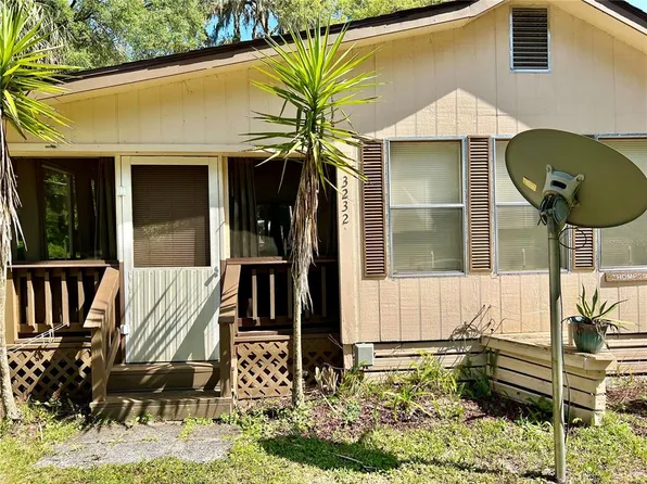 3232 NE 164th St, Citra, FL 32113