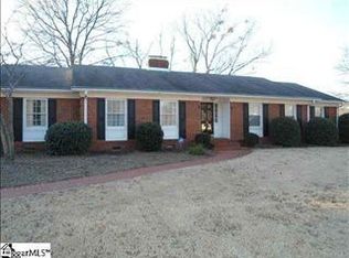 12 Isbell Ln, Greenville, SC 29607