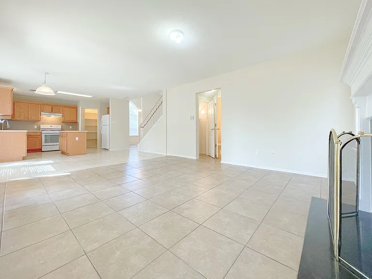11313 Los Comancheros Rd — Photo 7