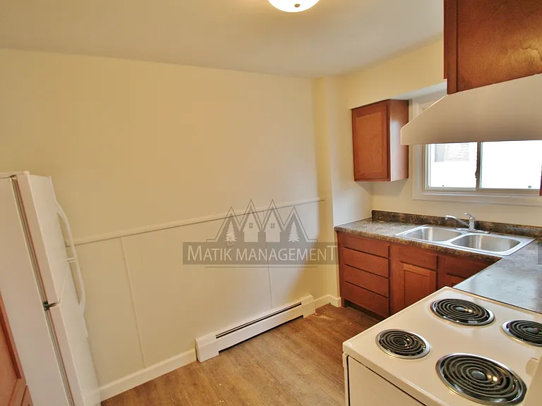 456 13th Ave NW #4 — Photo 5