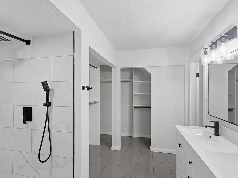 3602 Storm Creek Dr — Photo 17